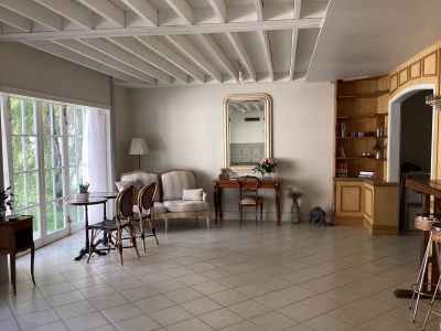 Room1