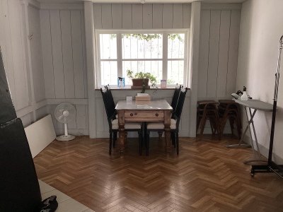 Room2