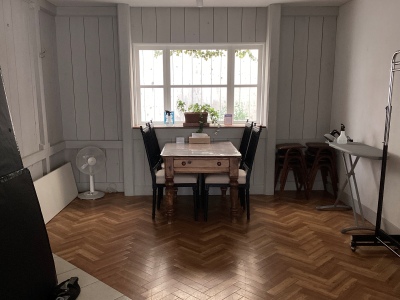 Room2