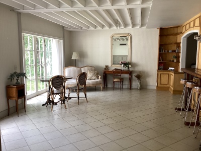 Room1