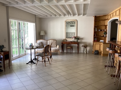 Room1