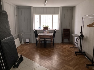 Room2