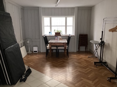 Room2