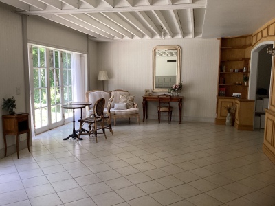 Room1