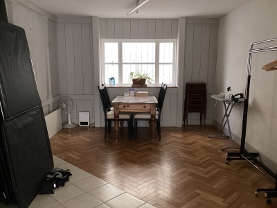 Room2