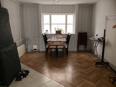 Room2