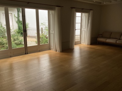 Room1