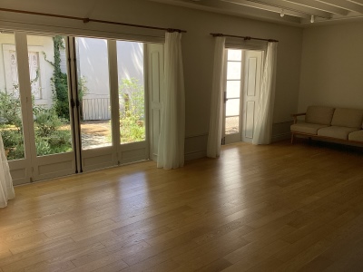 Room1