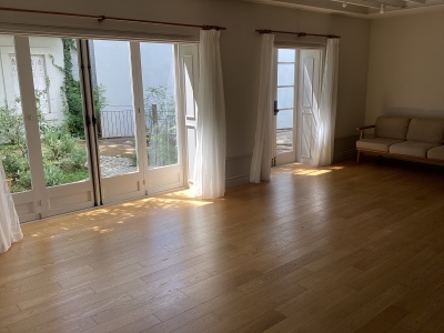 Room1