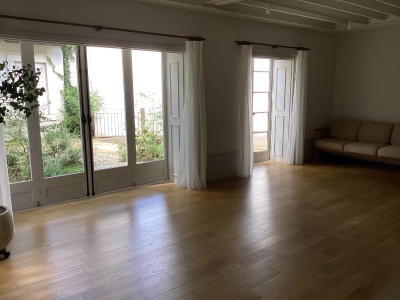 Room1