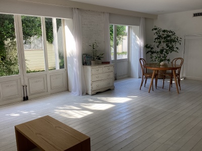 Room1