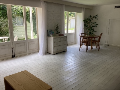 Room1