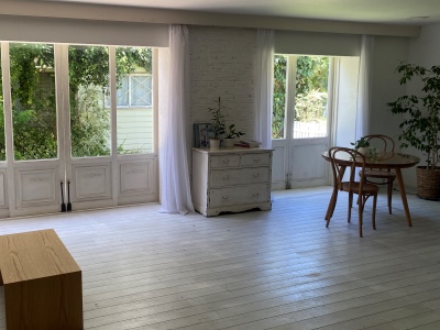 Room1