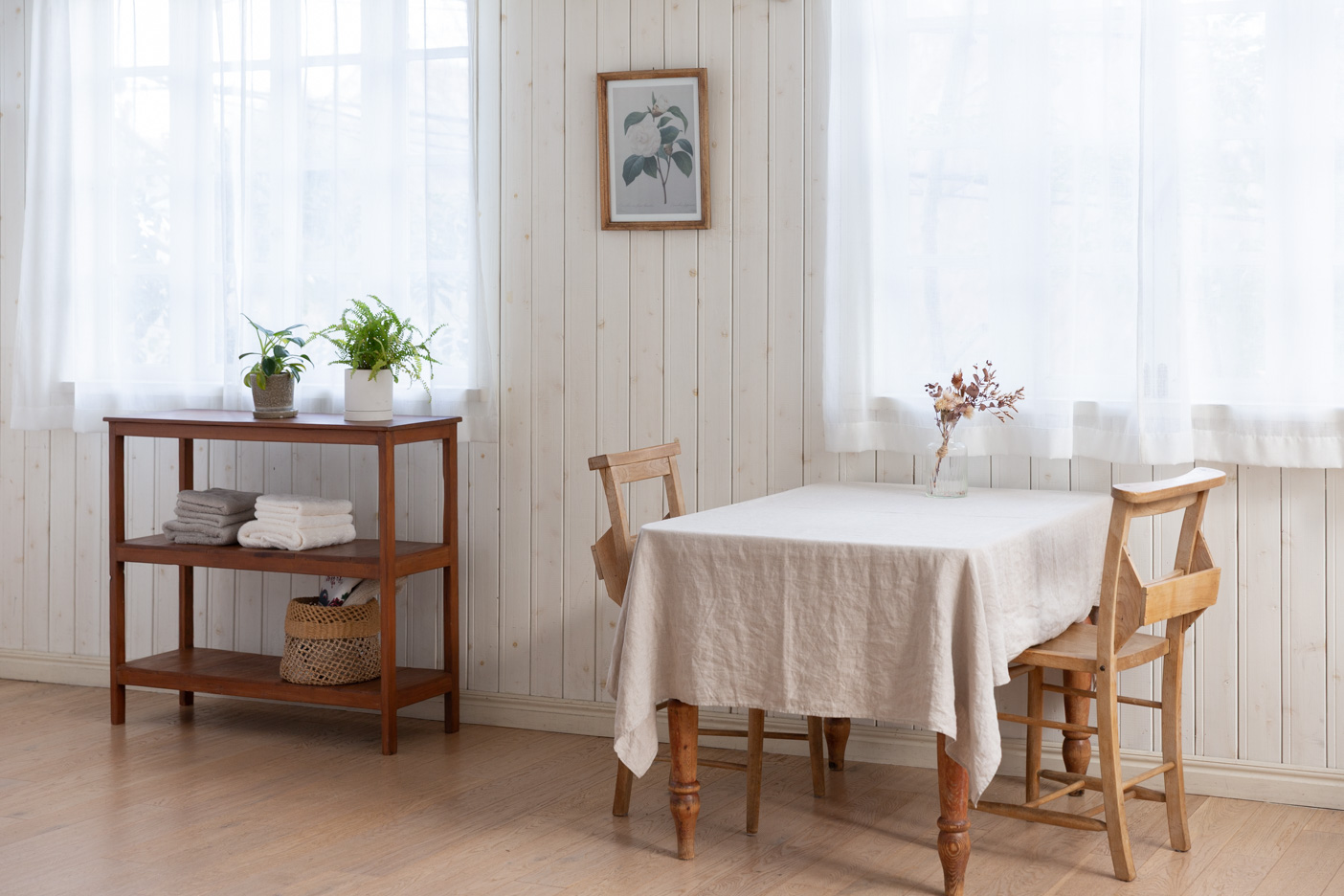 ダイニングテーブル