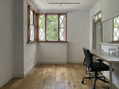Room2