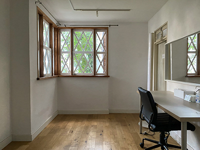 Room2
