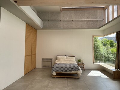 Room1